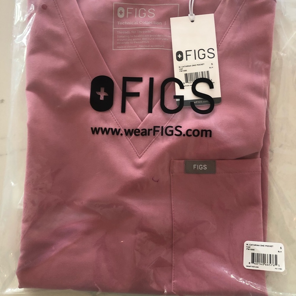 NEW Figs Women’s Chalk Pink Catarina One Pocket Scrubs